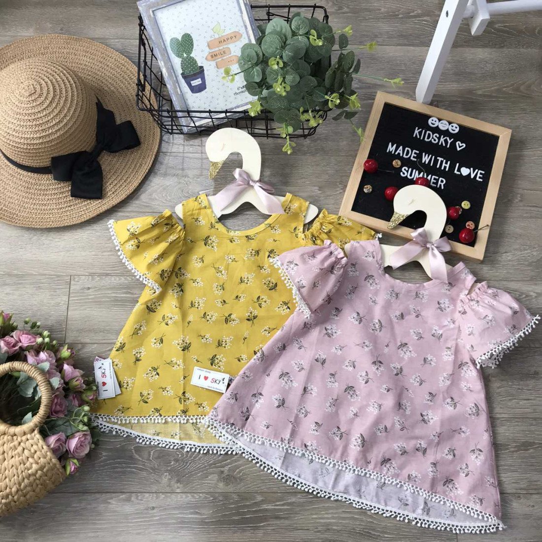Áo váy thô hoa tay trễ ren gấu-